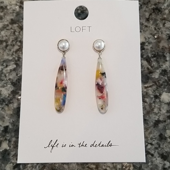 Pearl and enamel floral earrings - Picture 1 of 3